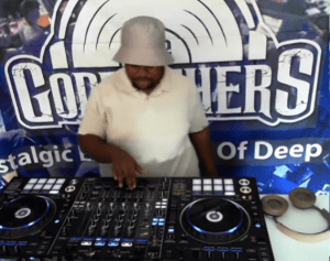 AFRIKA BROTHERS AND JAY SAXX – LOCKDOWN MODE (CORONADISINFECTANTS)