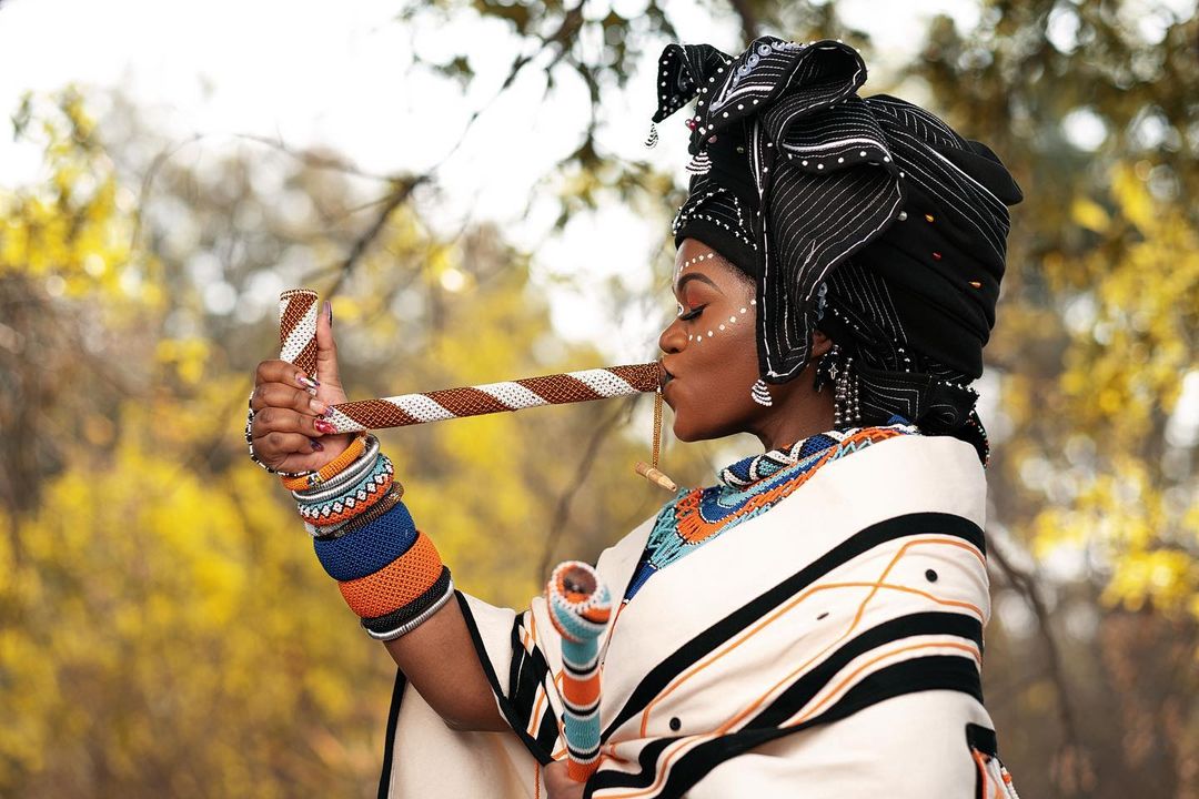 Busiswa – Syaya (ft. Zingah & Mas Musiq)