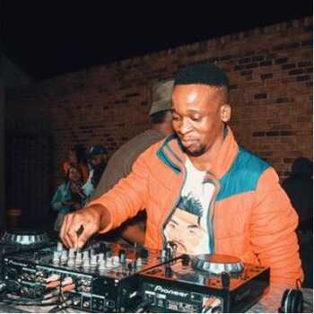 Romeo Makota – Amapiano Mix 08 March 2021