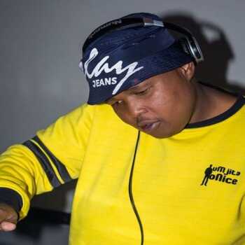 UBiza Wethu – Eyona Weekend Enkulu Mix