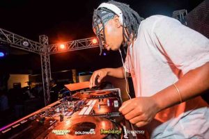DJ Obza x Prince Tee – SIVULELE