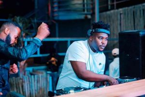 Loxion Deep – Stubby Hands (Main Mix) MP3 Download