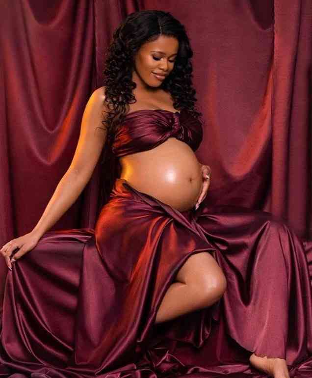 Check Out This Lovely Picture As Natasha Thahane Displays Baby Bump in New Pregnancy Photoshoot – Amapiano MP3 Download