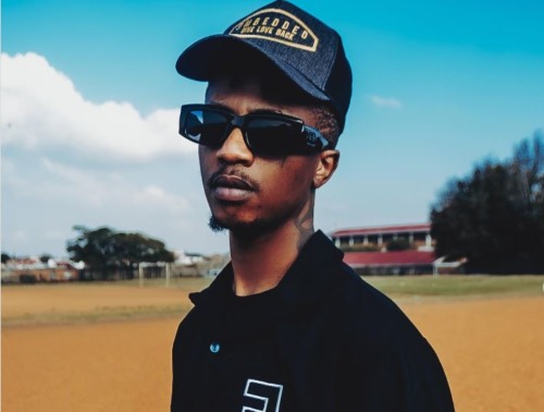 Emtee celebrates 10 years of being sober